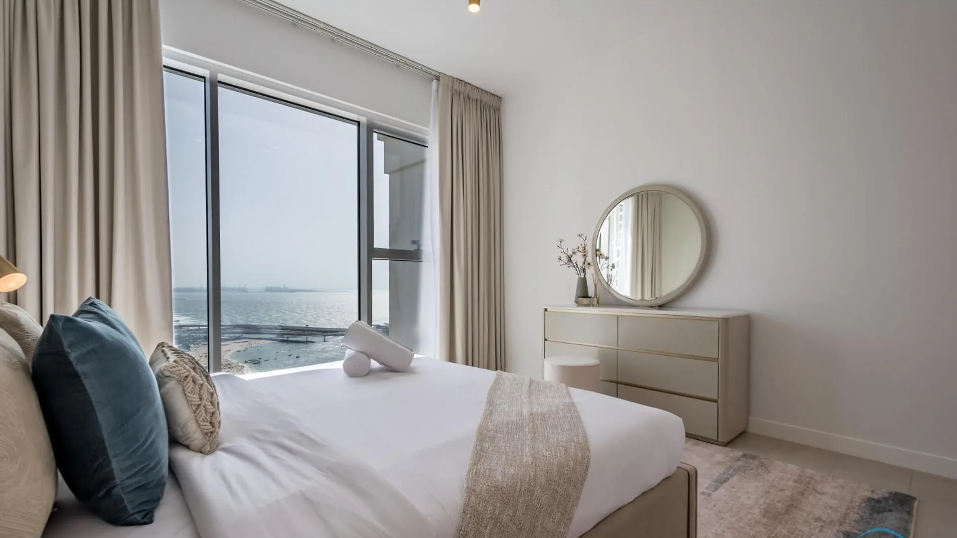 Elegant 2Br Apartment In La Vie, Jbr By Deluxe Holiday Homes Dubái